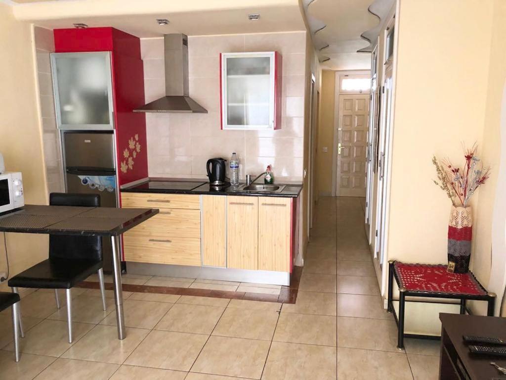 Cozy Apartment Close To Fanabe Beach, Tenerife Costa Adeje  Kültér fotó